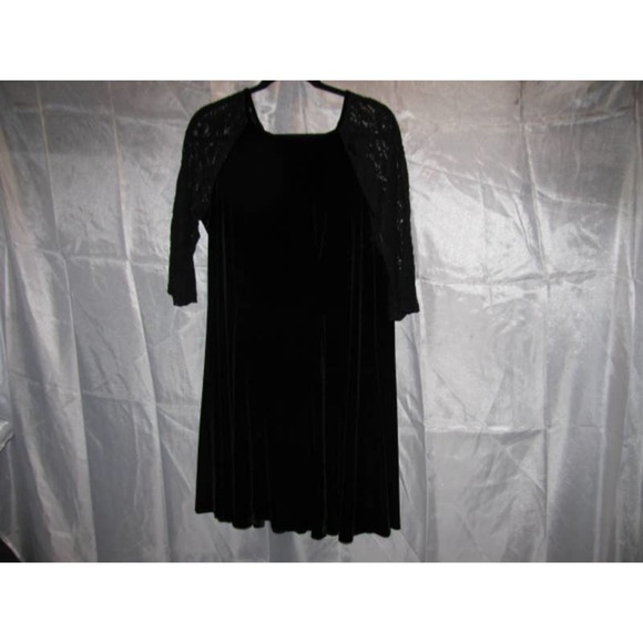 Gabby Skye Velvet Dress, sz 14 lace bodice and sleeves, bloused skirt. - Picture 1 of 12